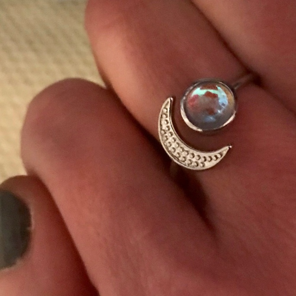1 left! NWT iridescent moon silver ring midi - Picture 3 of 3